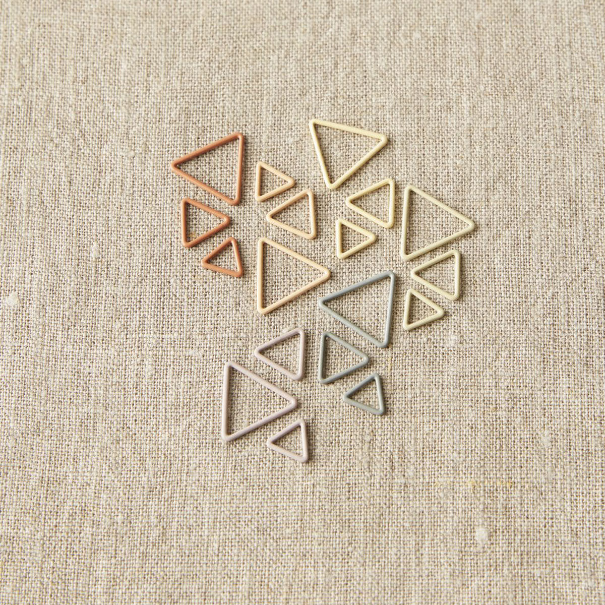 Cocoknits Maker's Keep Accessories - Triangle Stitch Markers- Earth Tones - Extra Image