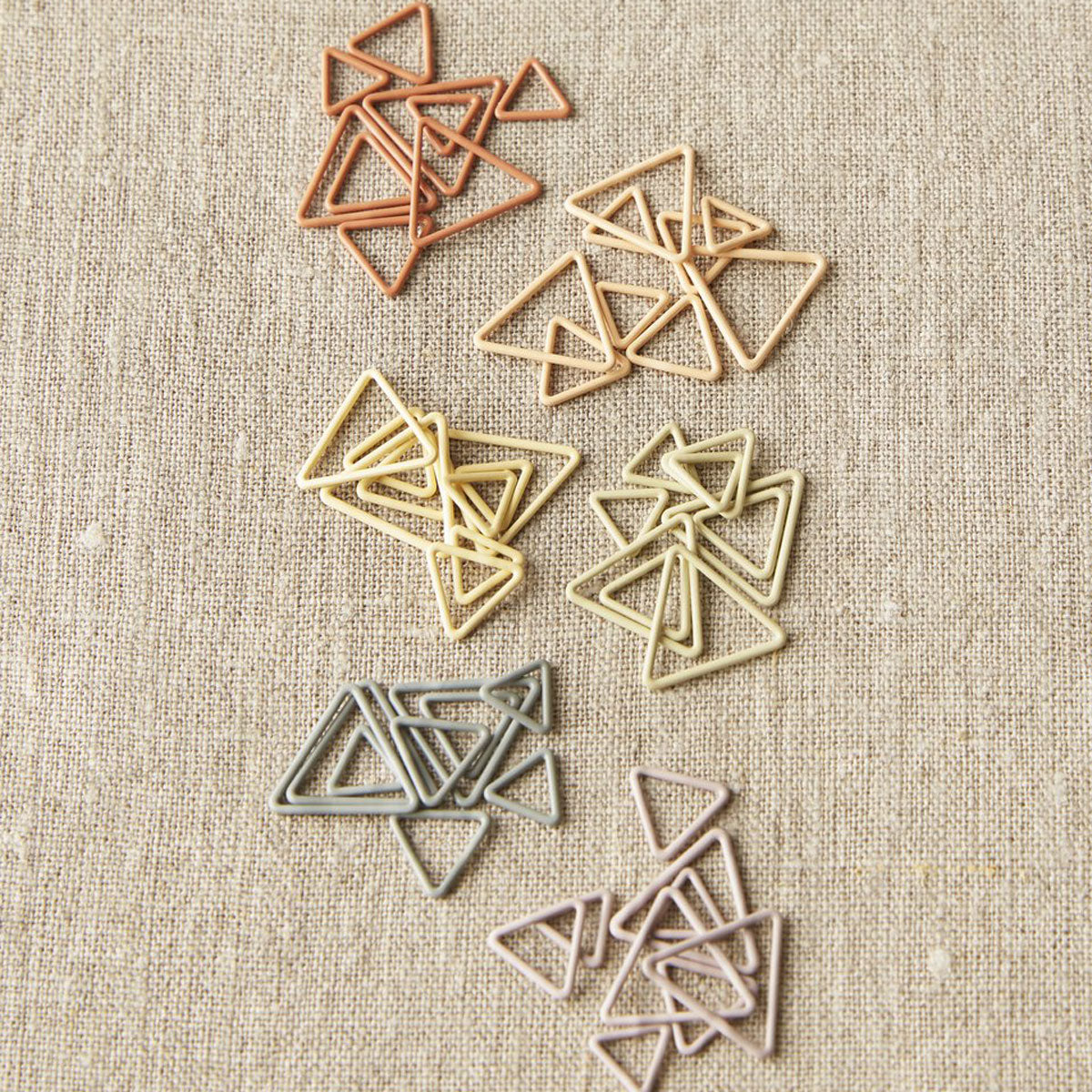 Cocoknits Maker's Keep Accessories - Triangle Stitch Markers- Earth Tones - Extra Image