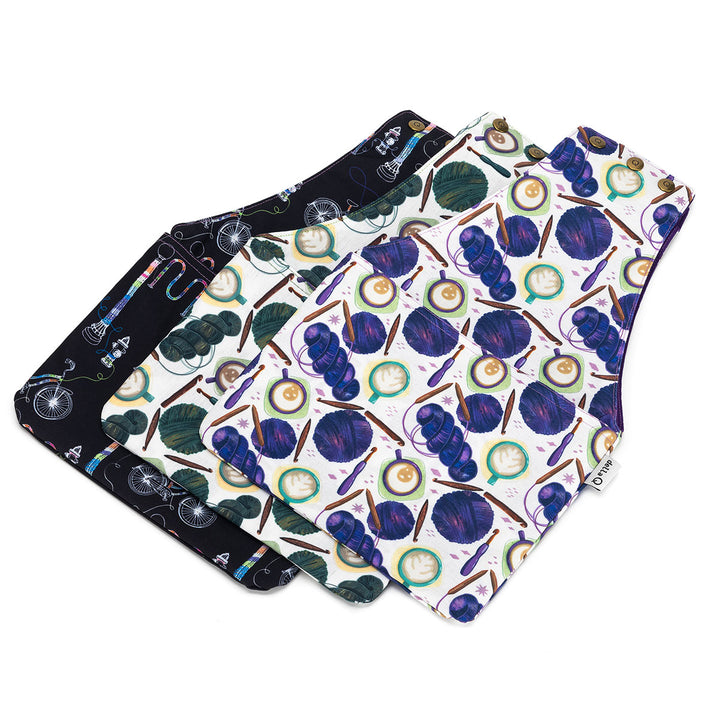 della Q Nora Wrist Bag - 1300-1 - Fabric Print Collection - Yarn Bombing - Extra Image