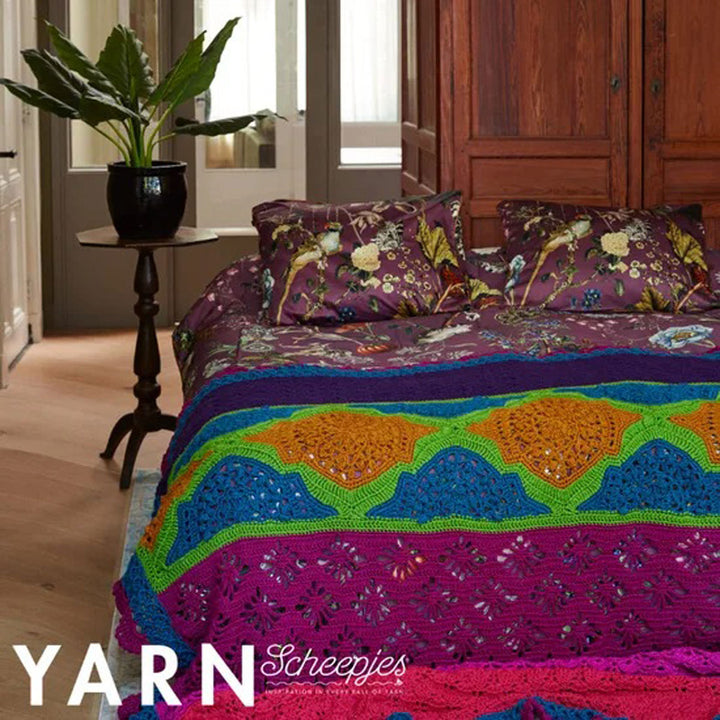Scheepjes YARN Bookazine - Number 12 - Romance - Extra Image