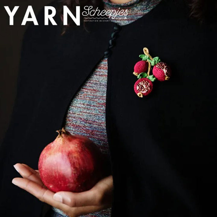 Scheepjes YARN Bookazine - Number 12 - Romance - Extra Image