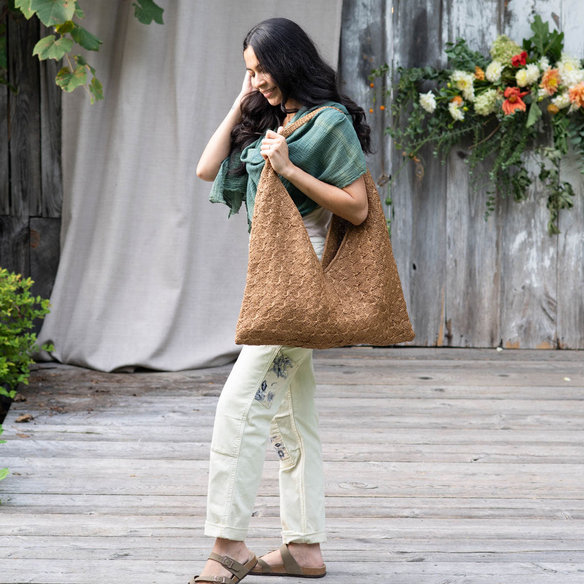 Madder Making - No. 13/ Outside - Extra Image