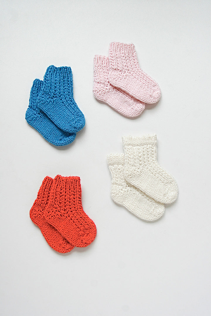 Berroco Vintage Baby Patterns - Ray Bonnet & Sock Set - PDF Download - Extra Image