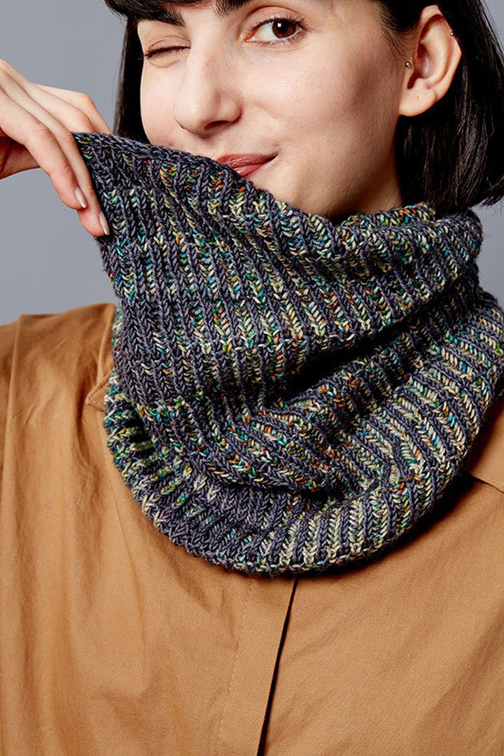 Gusto Wool Carmen Patterns - Moire Cowl - PDF Download - Extra Image