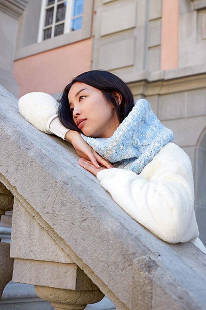 Lang Yarns Snowflake Patterns - Cowl PDF Download - Extra Image