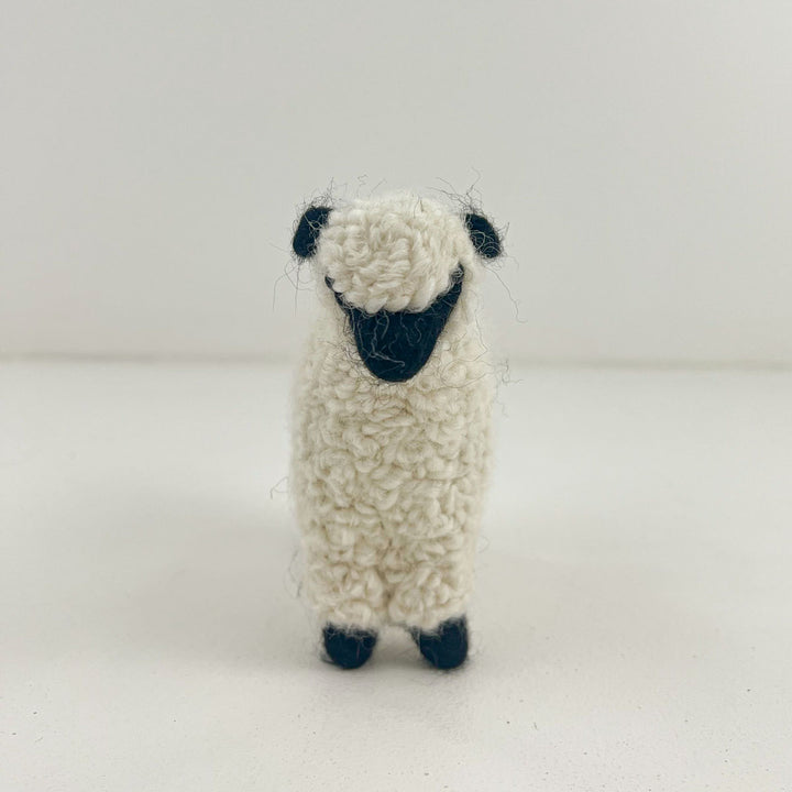 Jimmy Beans Wool Long Tail Lamb Tape Measures - Baaabara the Long Tail - Extra Image