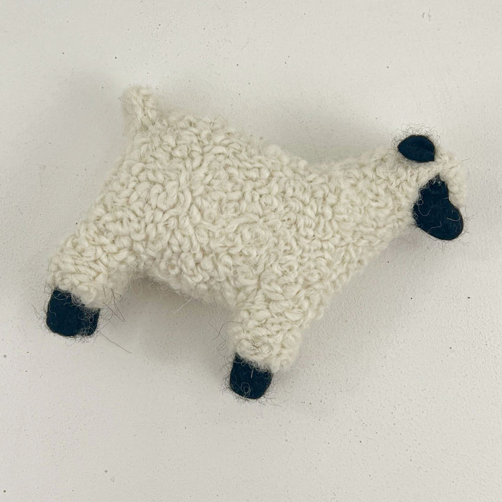 Jimmy Beans Wool Long Tail Lamb Tape Measures - Baaabara the Long Tail - Zoom Image