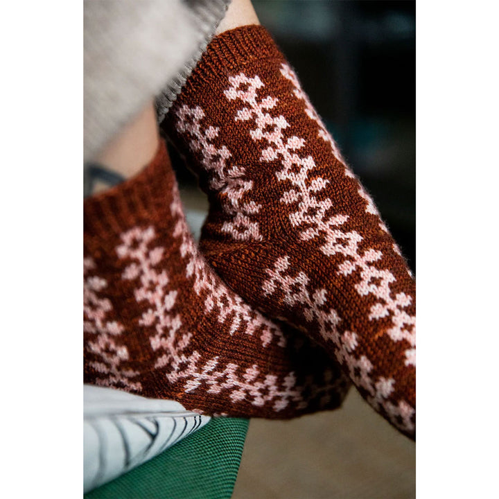 Laine Magazine 52 Weeks of Socks, Vol. II - Extra Image