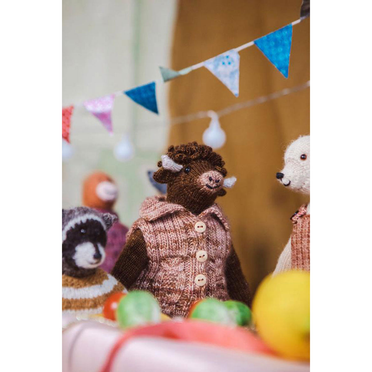 Laine Magazine Mouche & Friends: Seamless Toys to Knit and Love - Mouche & Friends: Seamless Toys to Knit - Extra Image