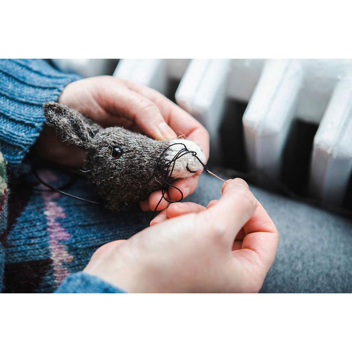 Laine Magazine Mouche & Friends: Seamless Toys to Knit and Love - Mouche & Friends: Seamless Toys to Knit - Extra Image