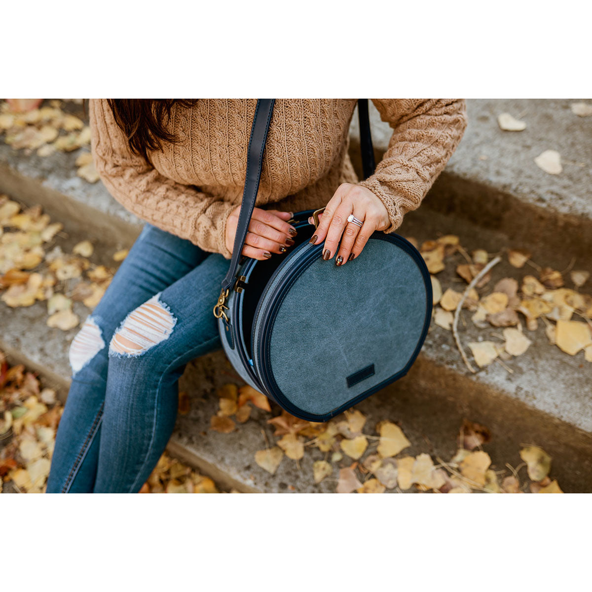 della Q Maker's Hat Box - Indigo - Extra Image