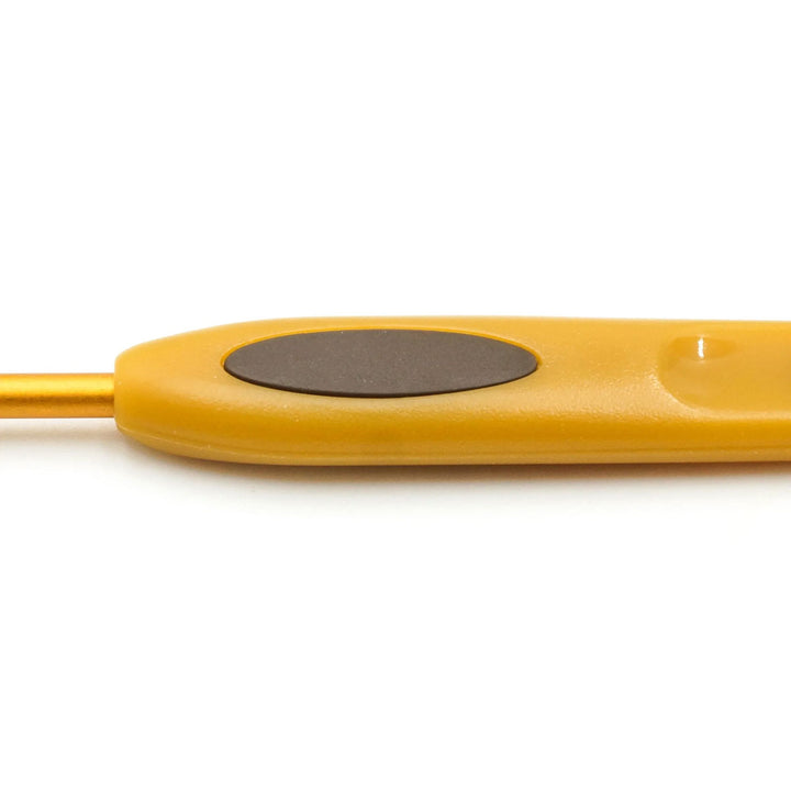 Clover Soft Touch Crochet Hooks - Aluminum Needles - Size E (3.5mm) - Extra Image