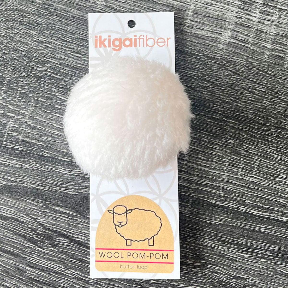 Ikigai Fiber Wool Pom Poms - White Wool Pom 8cm - Extra Image