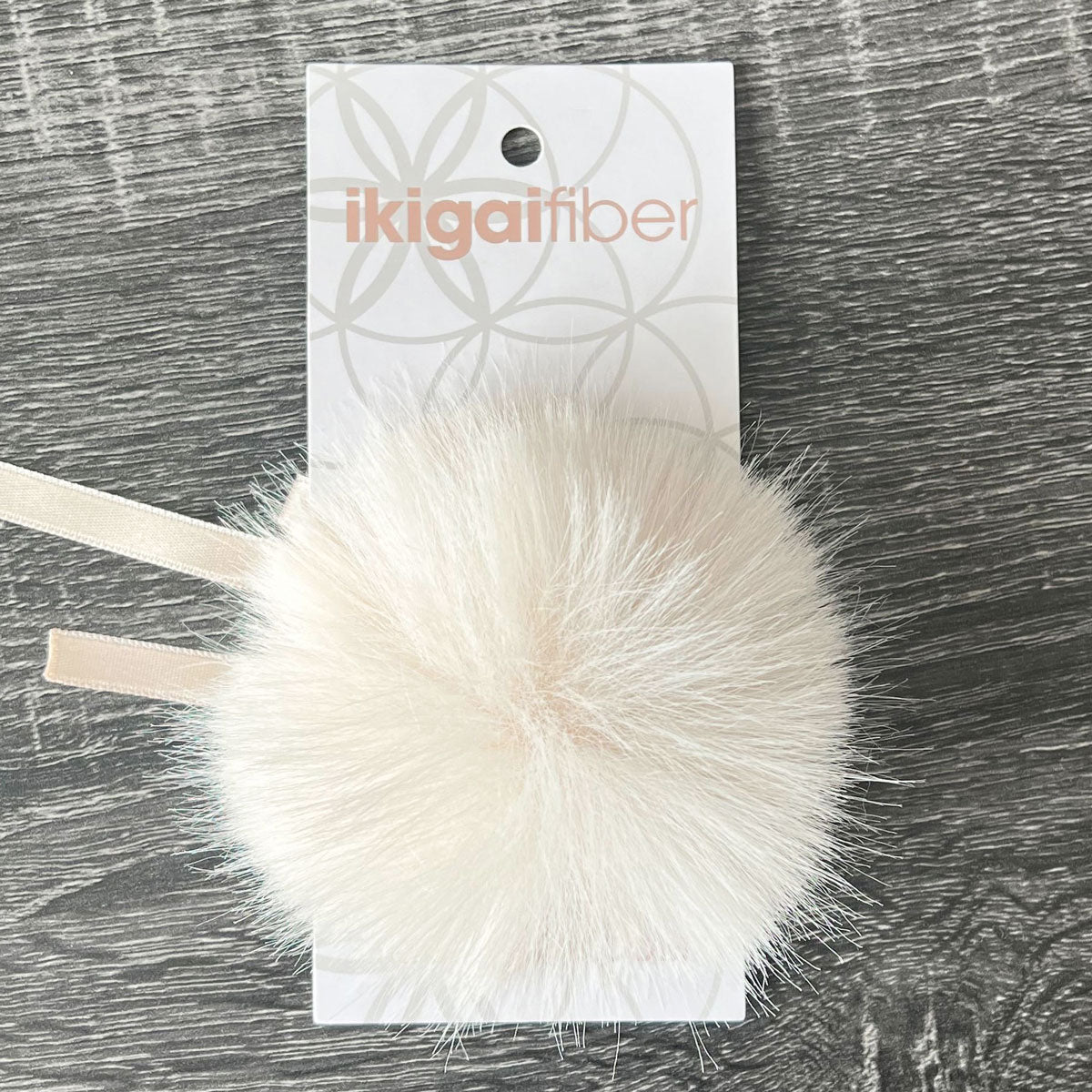 Ikigai Fiber Faux Luxe Pom Poms - Med Lux Cream - Extra Image