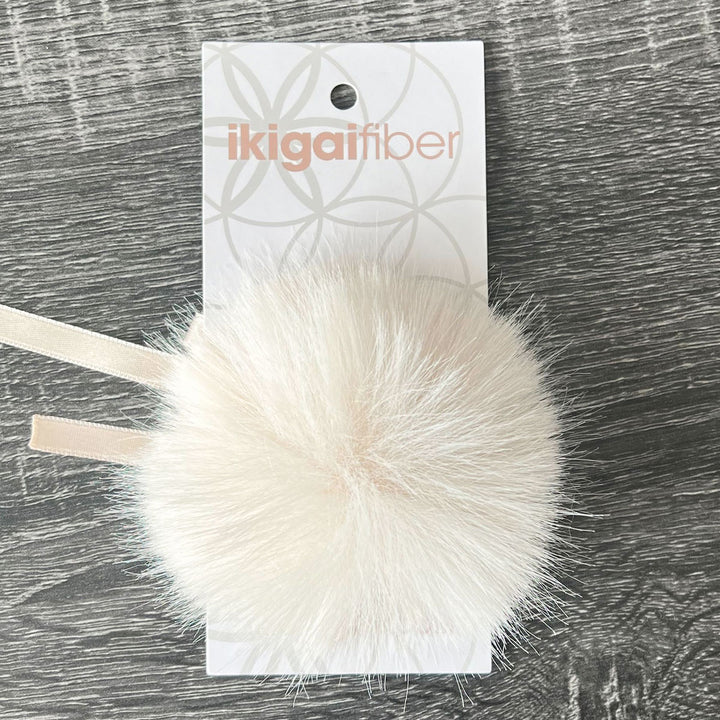 Ikigai Fiber Faux Luxe Pom Poms - Med Lux Cream - Extra Image