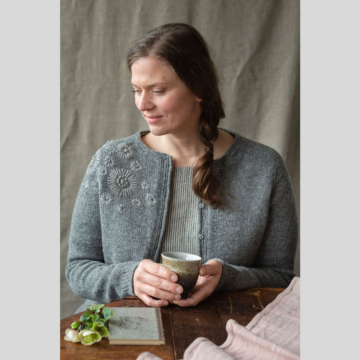 Laine Magazine Judit Gummlich Books - Embroidery on Knits - Extra Image
