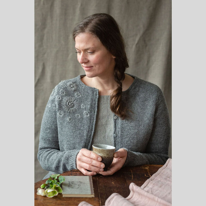 Laine Magazine Judit Gummlich Books - Embroidery on Knits - Extra Image