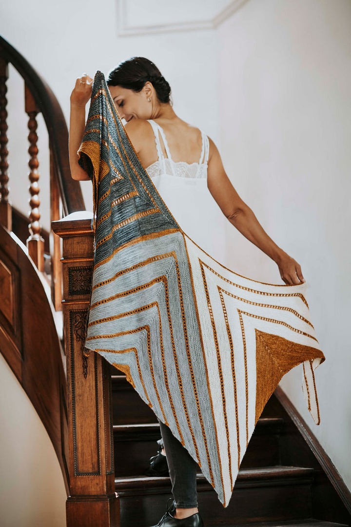 Madelinetosh The Frank Shawl Kit - Extra Image
