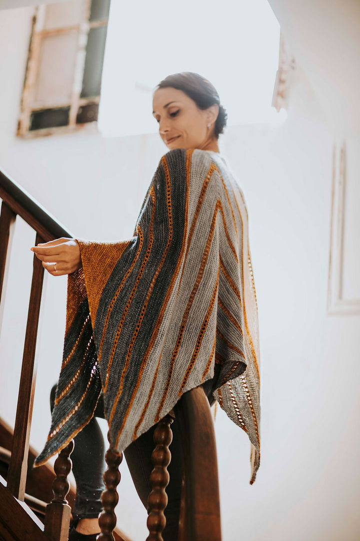 Madelinetosh The Frank Shawl Kit - Extra Image