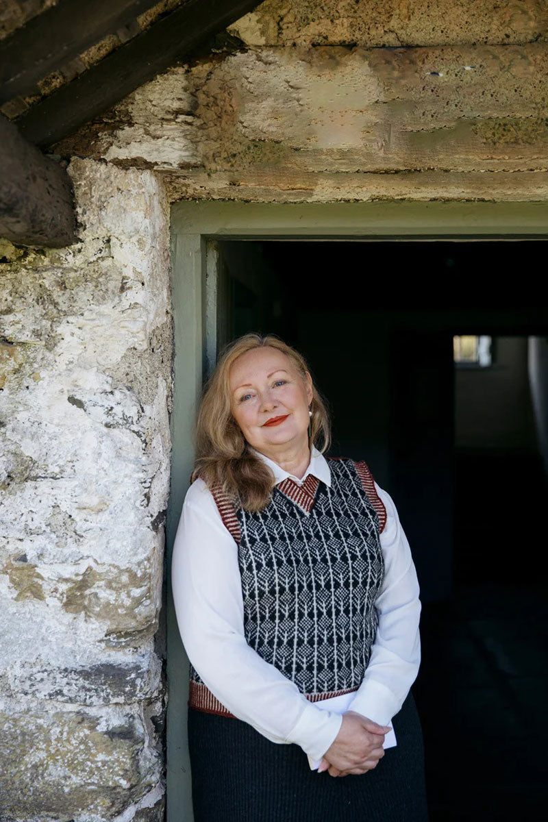 Laine Magazine Susan Crawford Books - Echoes: 24 Modern Knits Inspired by Iconic Women - Extra Image