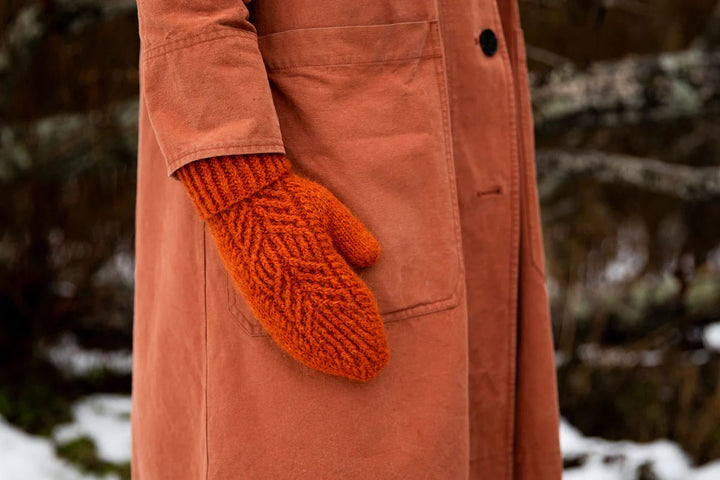 Laine Magazine 52 Weeks Books - 52 Weeks of Accessories - Extra Image