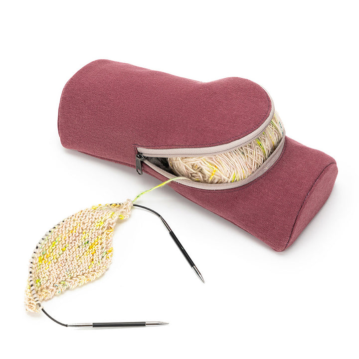 della Q Standing Needle Case - 600 - *Linen - Pebble - Extra Image