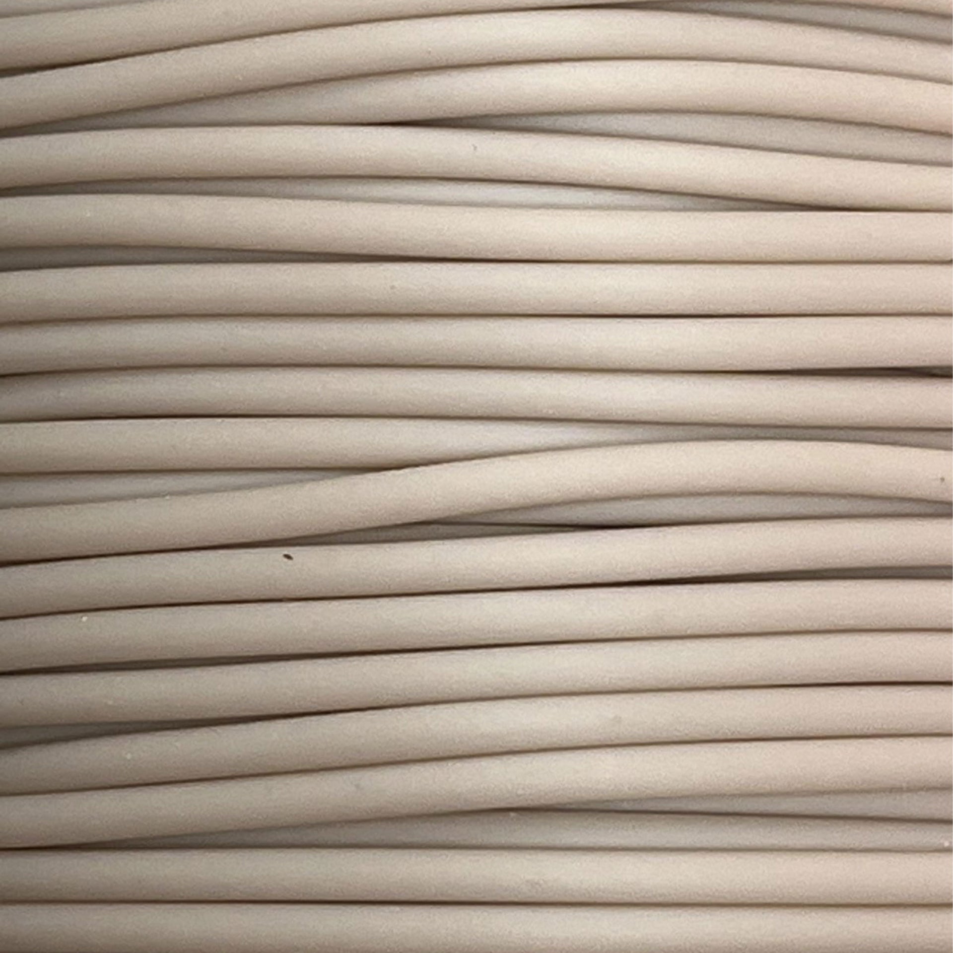 Minnie & Purl Purl Strings - Sweater Pack Plus - Cameo - Zoom Image