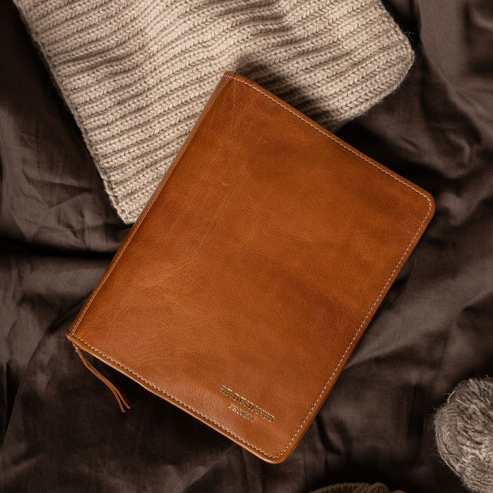 Re:Designed Project 8 - Walnut/Gold (Pre-Order, Ships Fall 2024) - Extra Image
