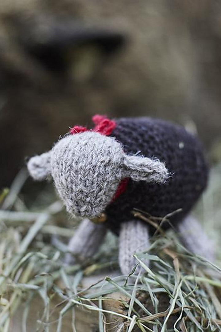 Jamieson's of Shetland Wooly Wee Sheep Kit - Extra Image