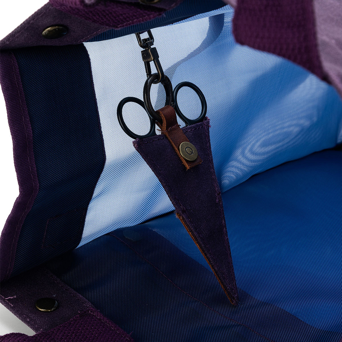 della Q Maker's Tall Mesh Tote - Purple - Extra Image