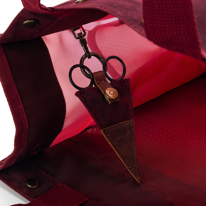 della Q Maker's Tall Mesh Tote - Red - Extra Image