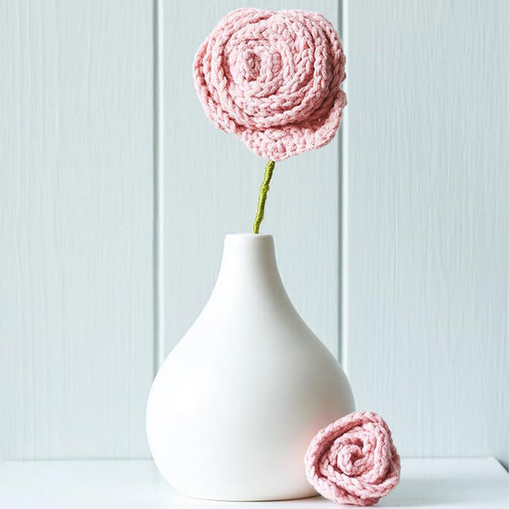 Emma Varnam Books - Crocheted Flowers - Extra Image
