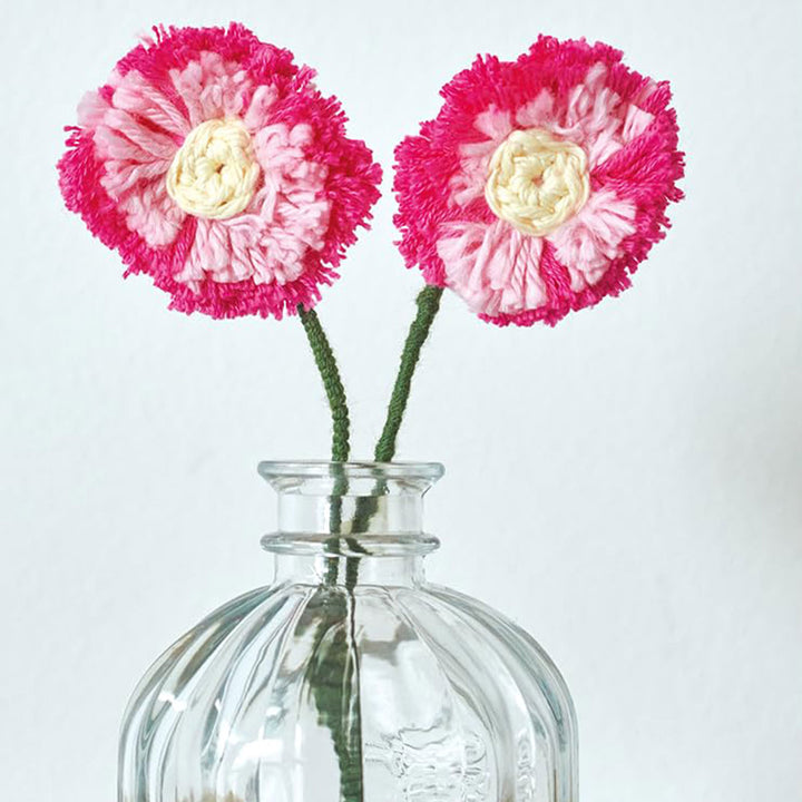 Emma Varnam Books - Crocheted Flowers - Extra Image