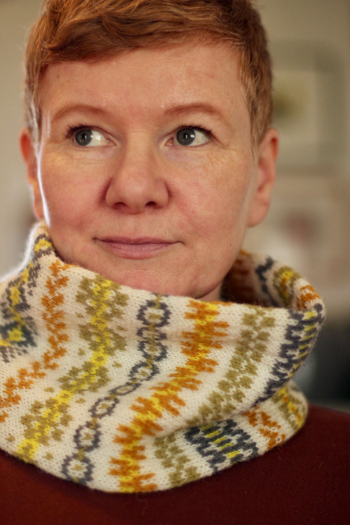 Jamieson's of Shetland Haslock Cowl Kits - Palette A - Extra Image