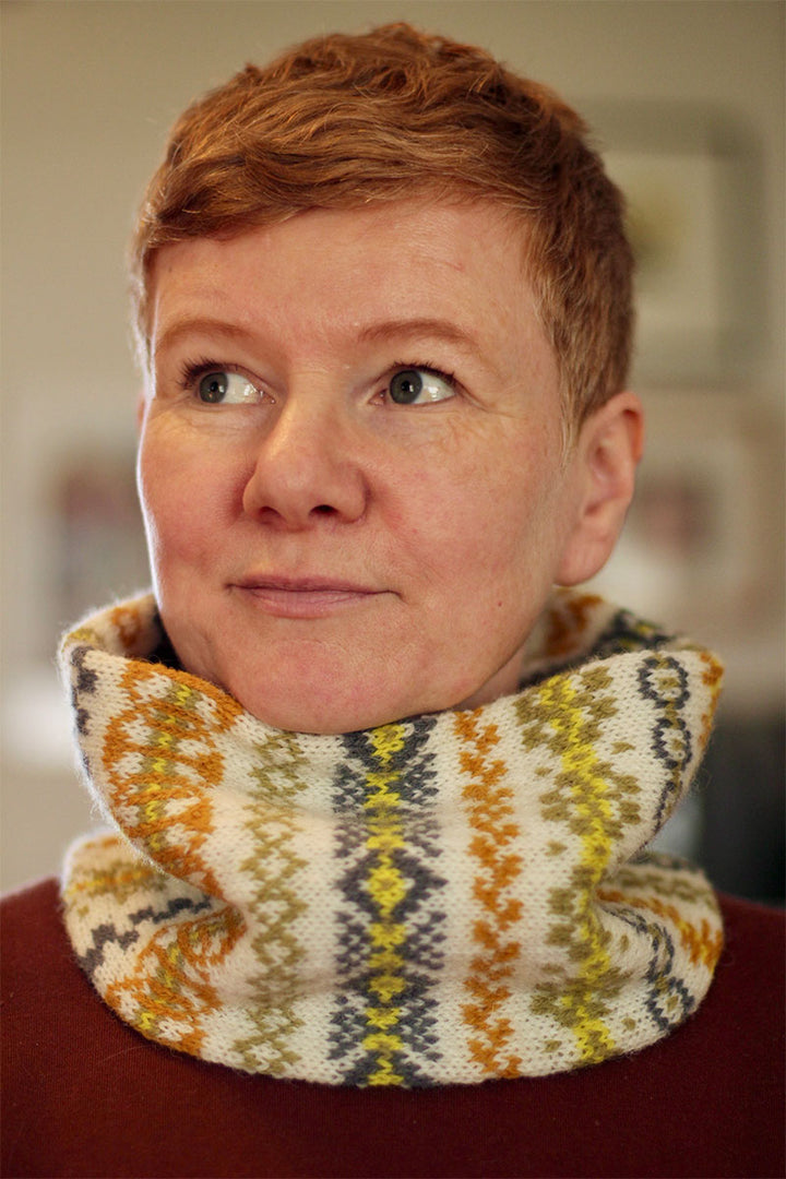 Jamieson's of Shetland Haslock Cowl Kits - Palette A - Extra Image