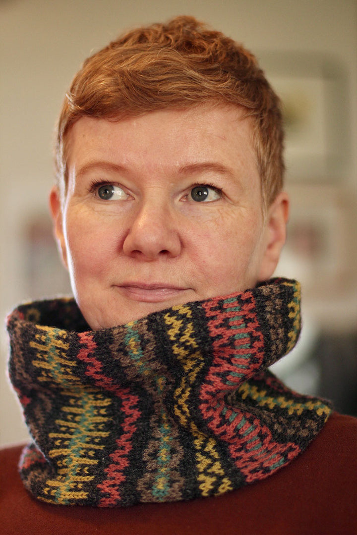 Jamieson's of Shetland Haslock Cowl Kits - Palette B - Extra Image