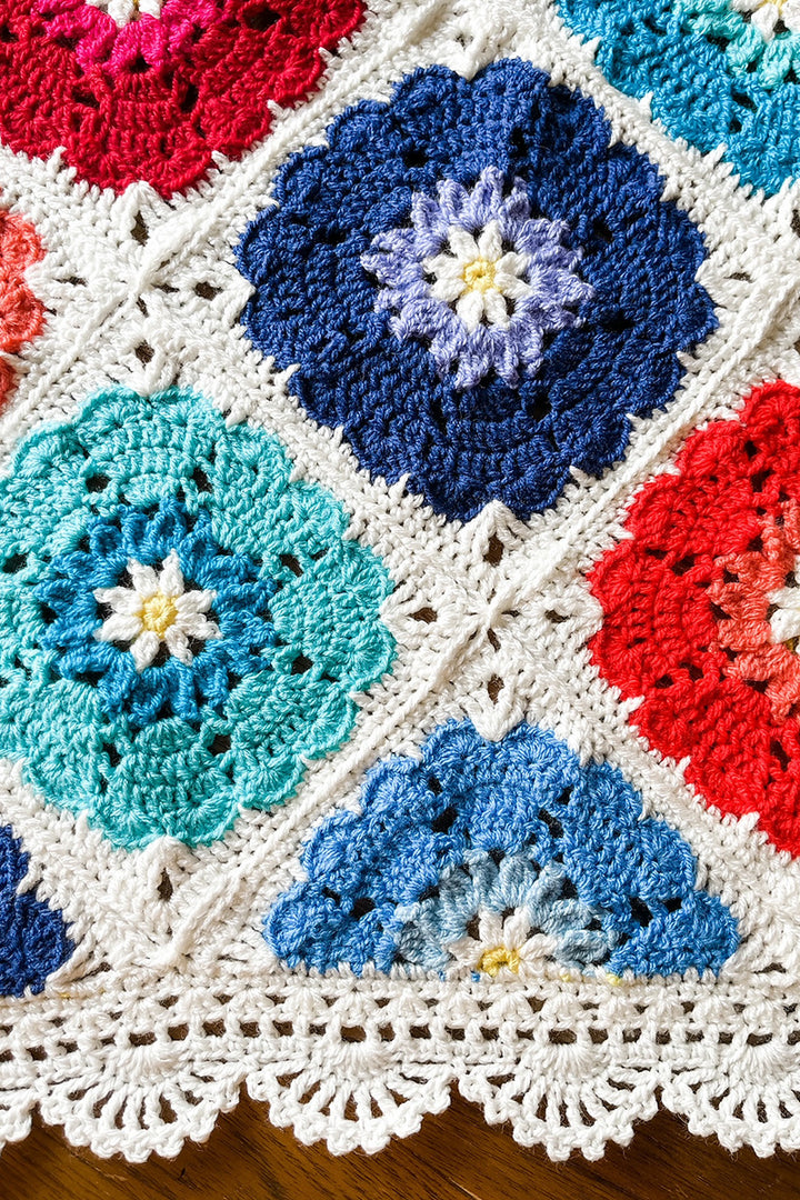 Scheepjes Hearts In Bloom Blanket Kit - Extra Image