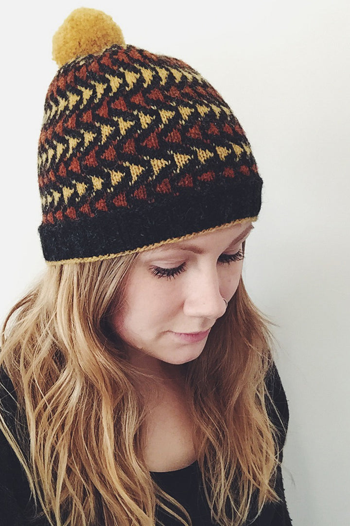 Jamieson's of Shetland Bousta Beanie Kit - Extra Image