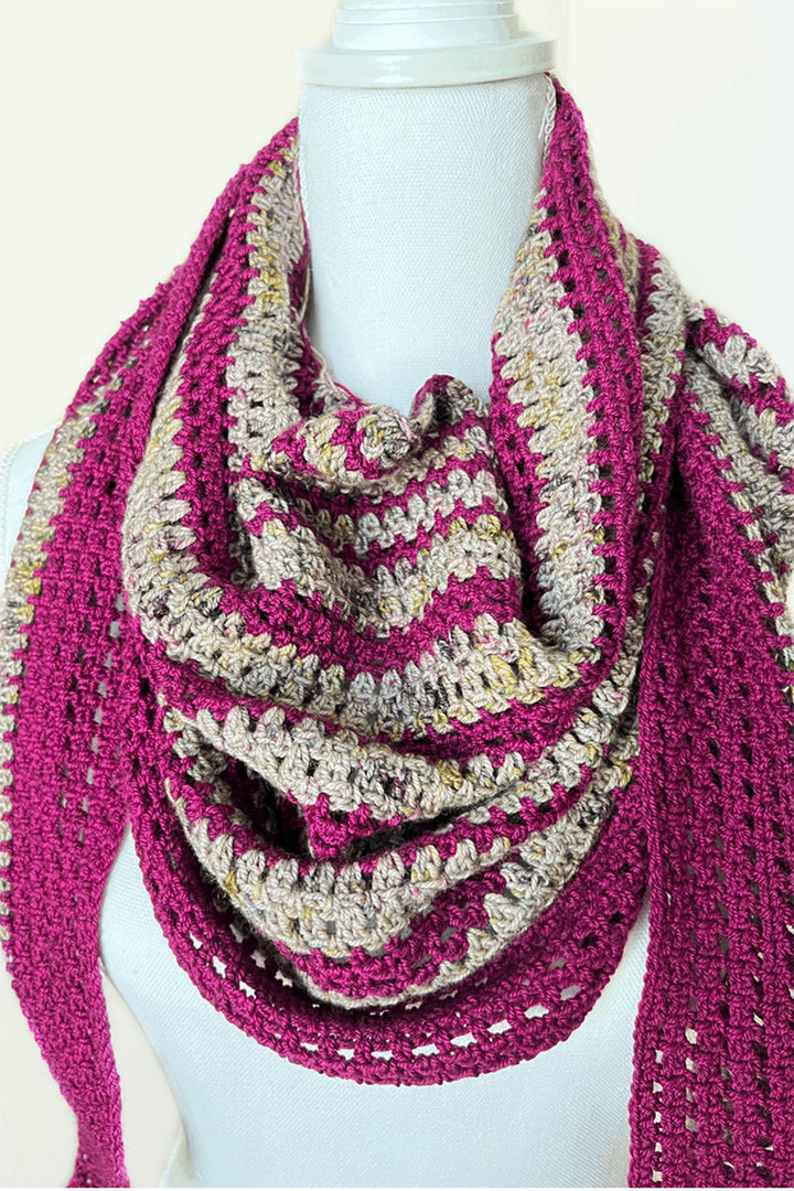 Madelinetosh & Urth River Pebbles Shawl Kit - Extra Image