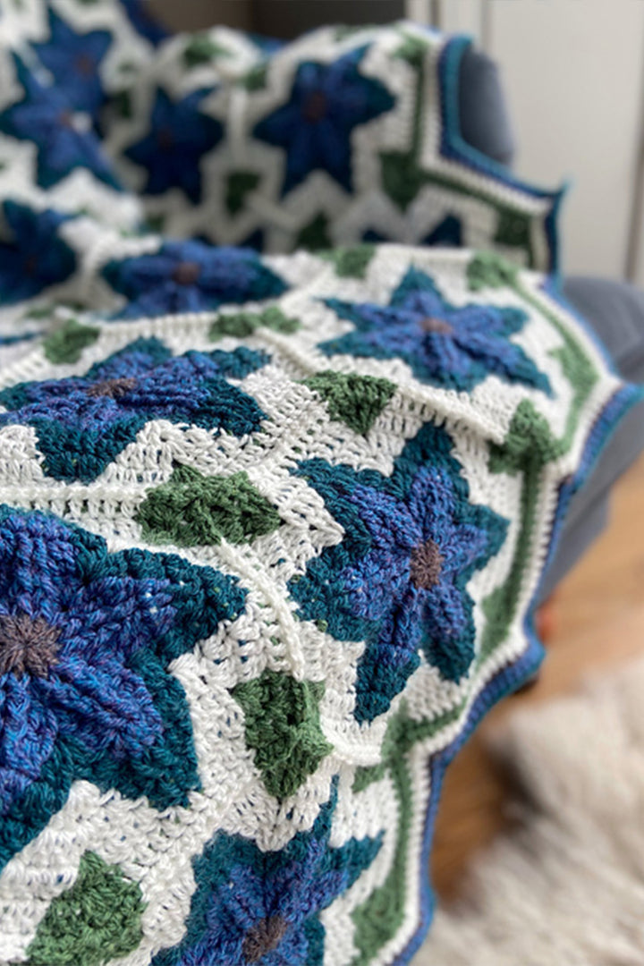 Scheepjes Waltz of the Flowers Blanket Kit - Extra Image