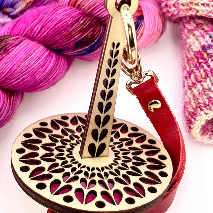 Lemonwood Not-so-Mini Minder - Large Heart Heart Heart - Extra Image