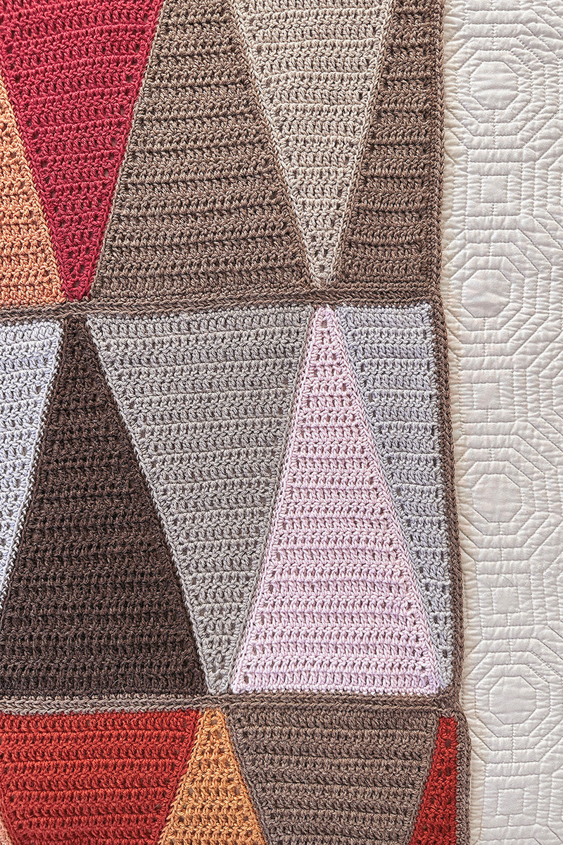 Yarn Citizen Rustic Rainbow Throw Kit - Extra Image