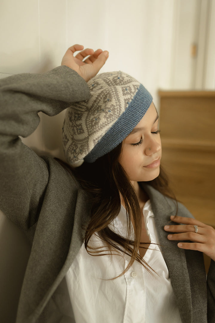 Yarn Citizen Windowcross Beret Kit - Extra Image