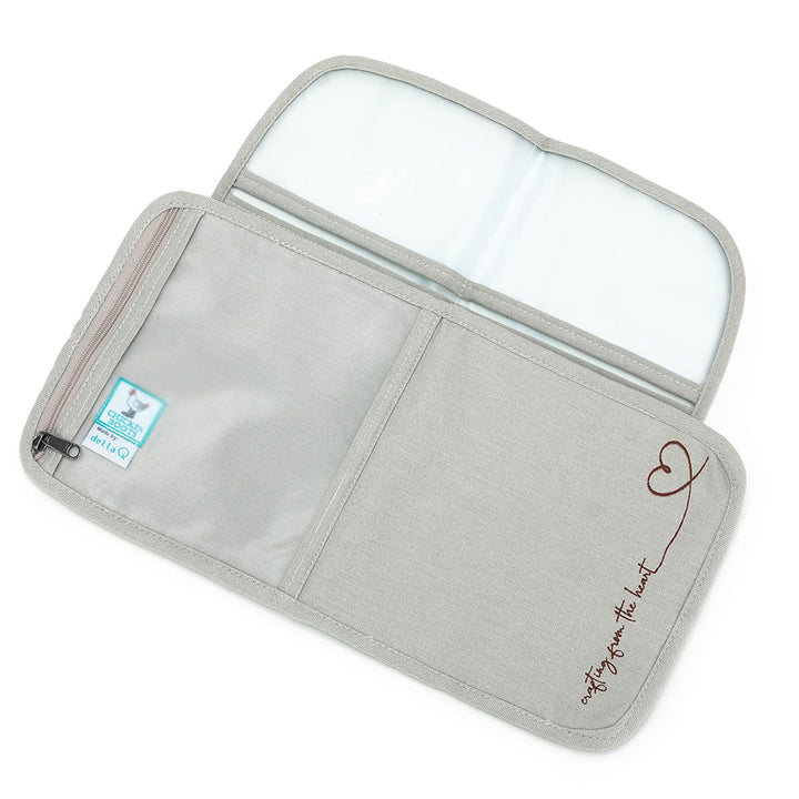 della Q Chicken Boots Interchangeable Needle Case - *Linen - Pebble - Extra Image