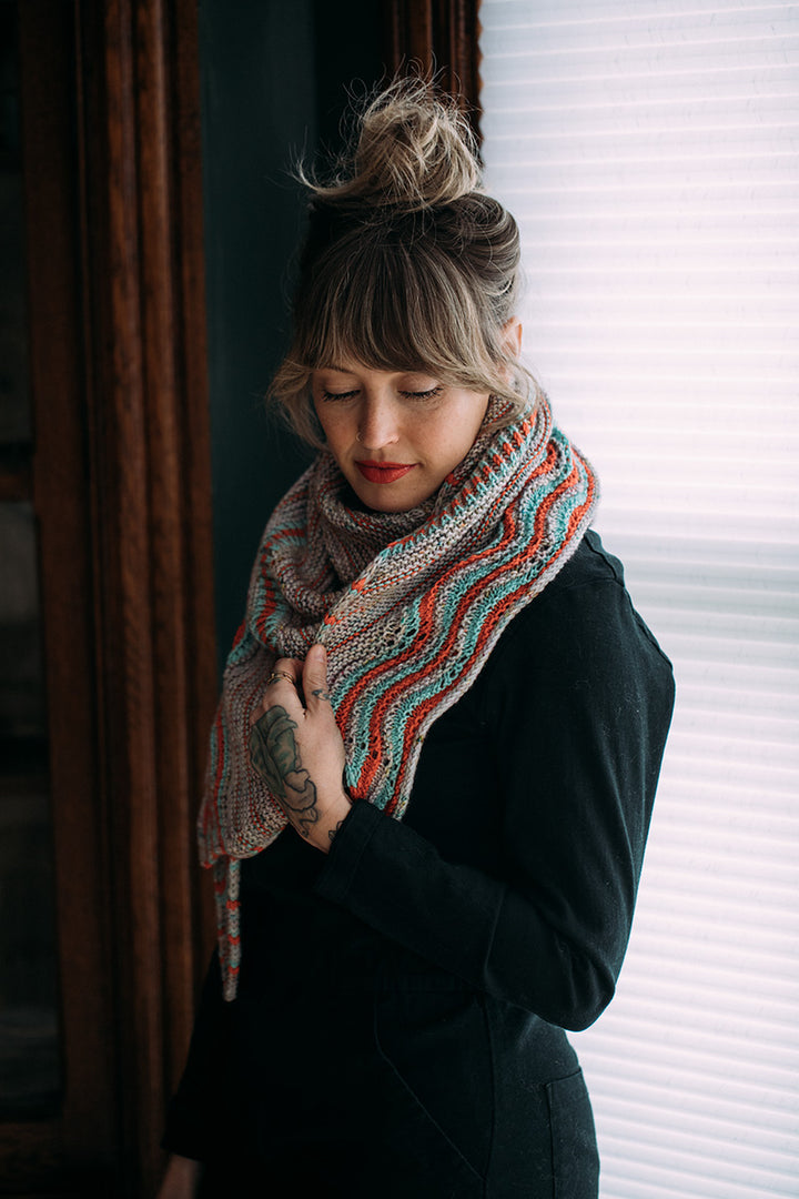 Yarn Citizen Melt Shawl Kit - Extra Image