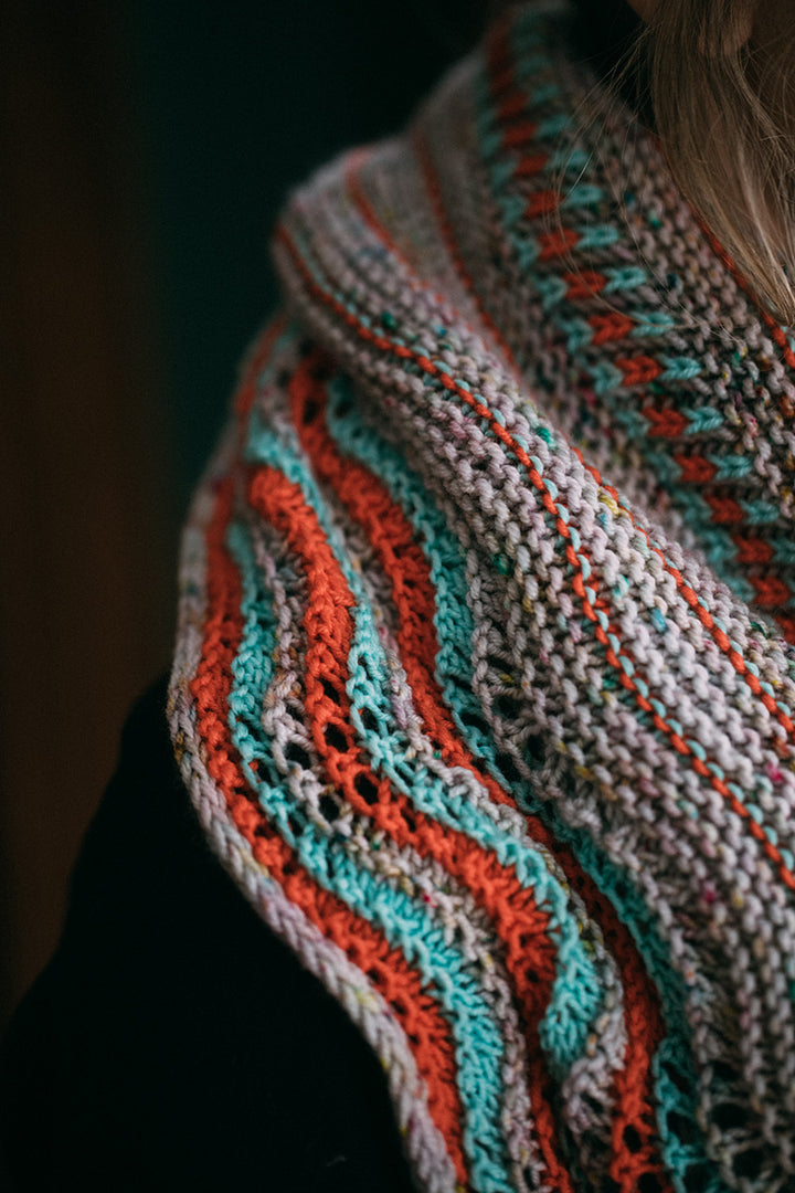 Yarn Citizen Melt Shawl Kit - Extra Image