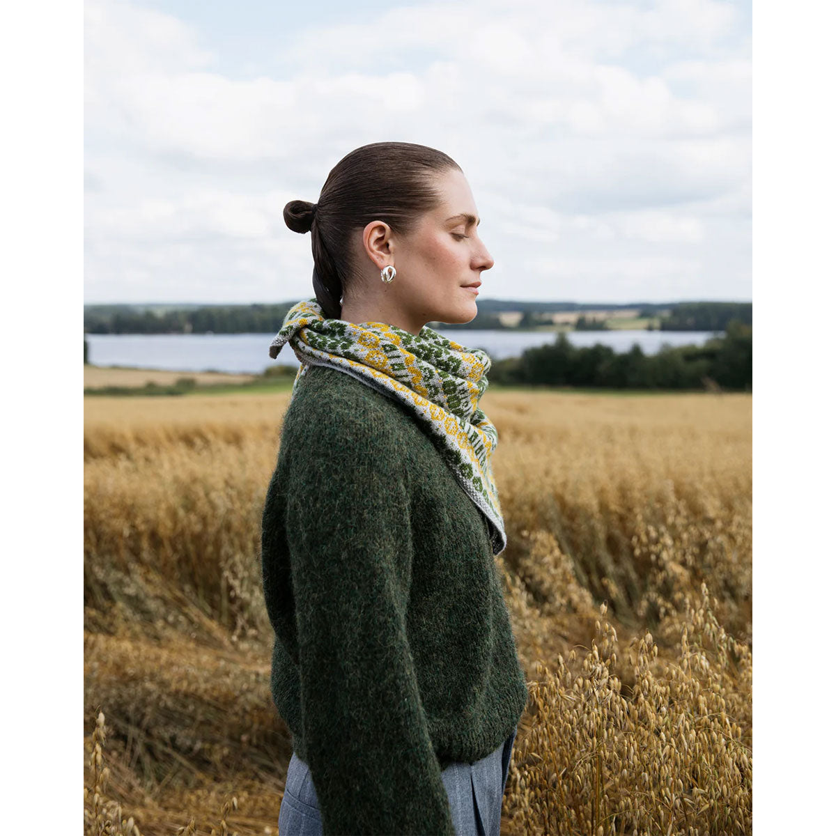 Laine Magazine Dee Hardwicke & Jonna Helin Books - Cultivate: Knitting the Beauty of Nature - Extra Image