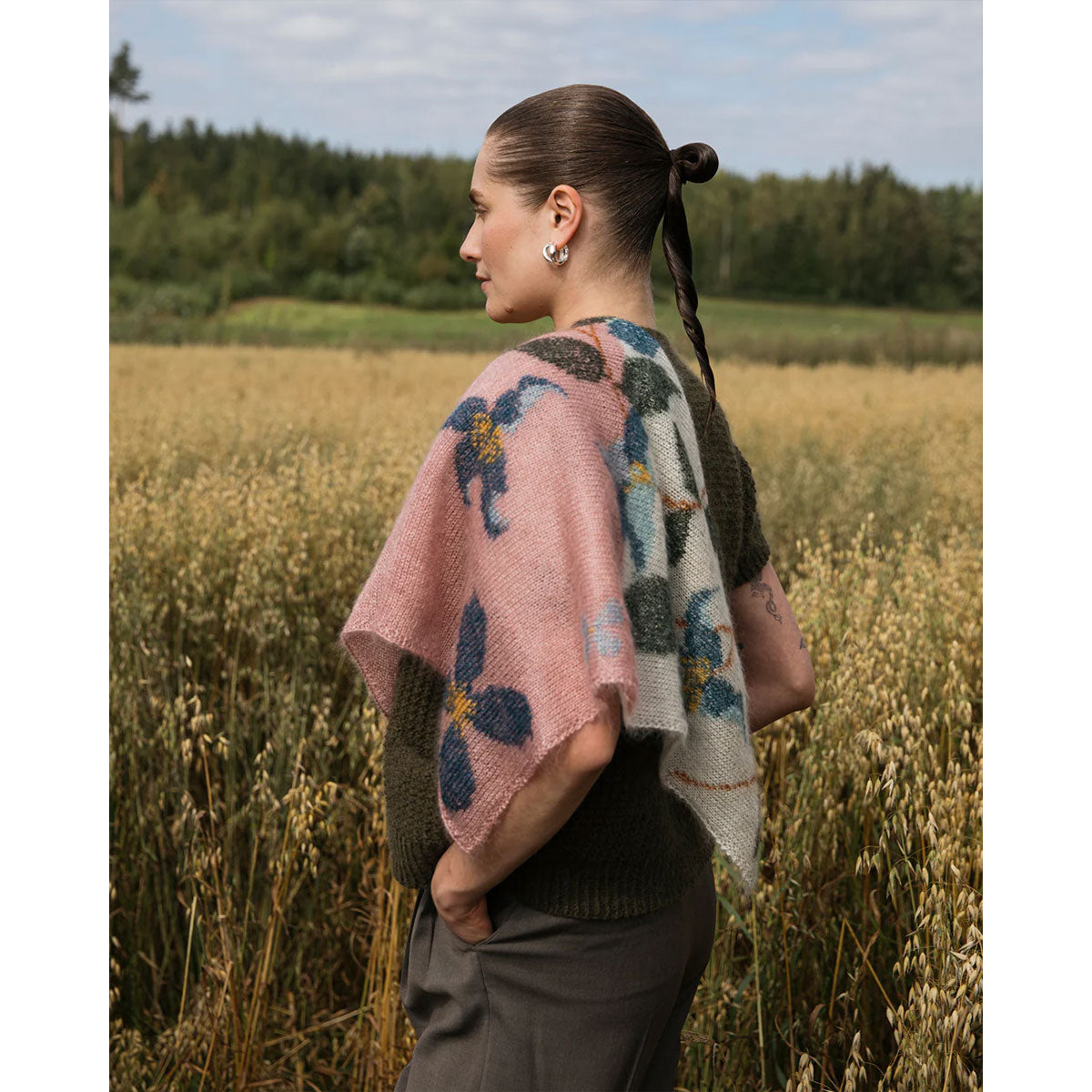 Laine Magazine Dee Hardwicke & Jonna Helin Books - Cultivate: Knitting the Beauty of Nature - Extra Image