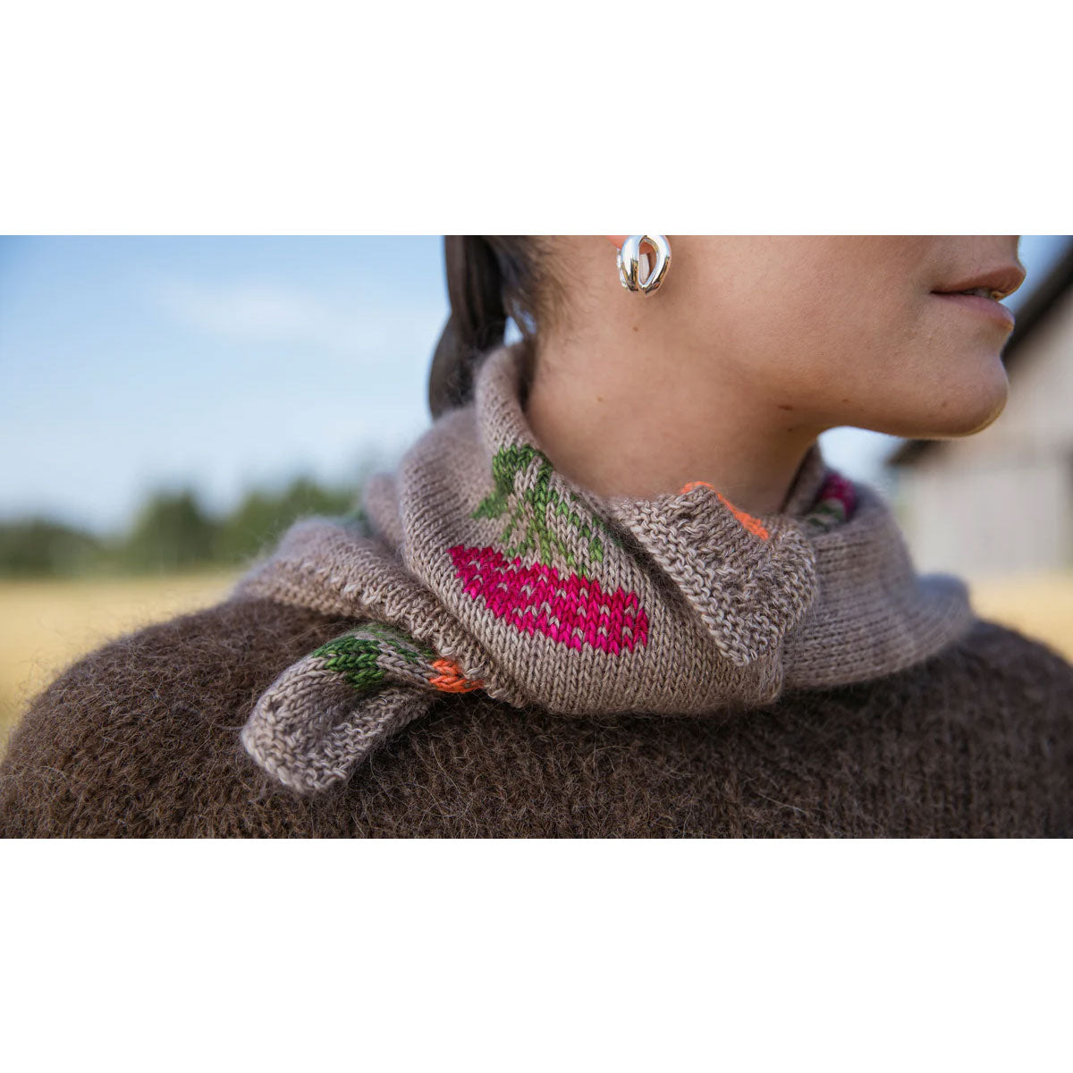 Laine Magazine Dee Hardwicke & Jonna Helin Books - Cultivate: Knitting the Beauty of Nature - Extra Image