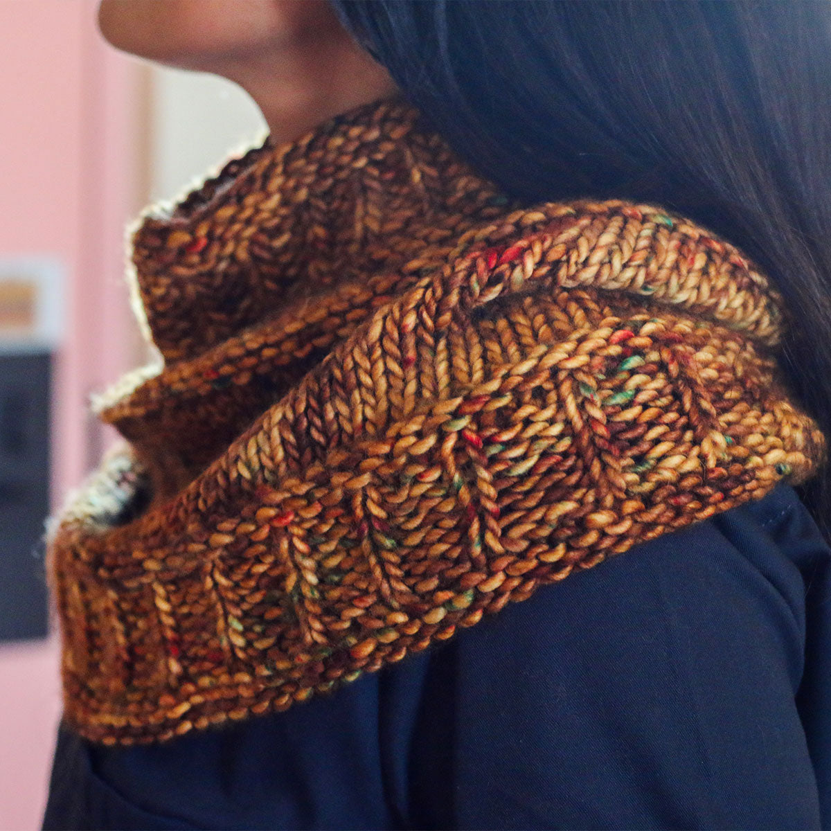 Madelinetosh Naughty & Nice Holiday Cowl Kits - Ski Ya Later - Extra Image
